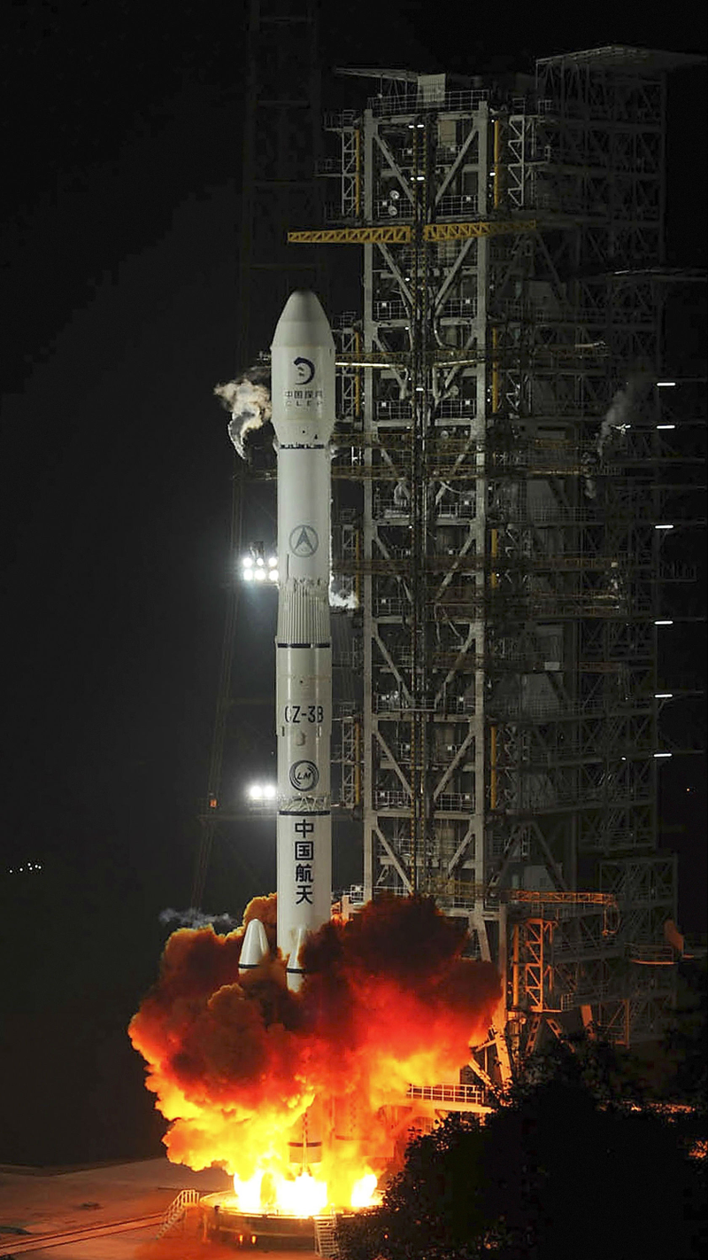 Illustration for article titled Bang, Zoom, Straight to the Moon: China Launches Its First Lunar Rover